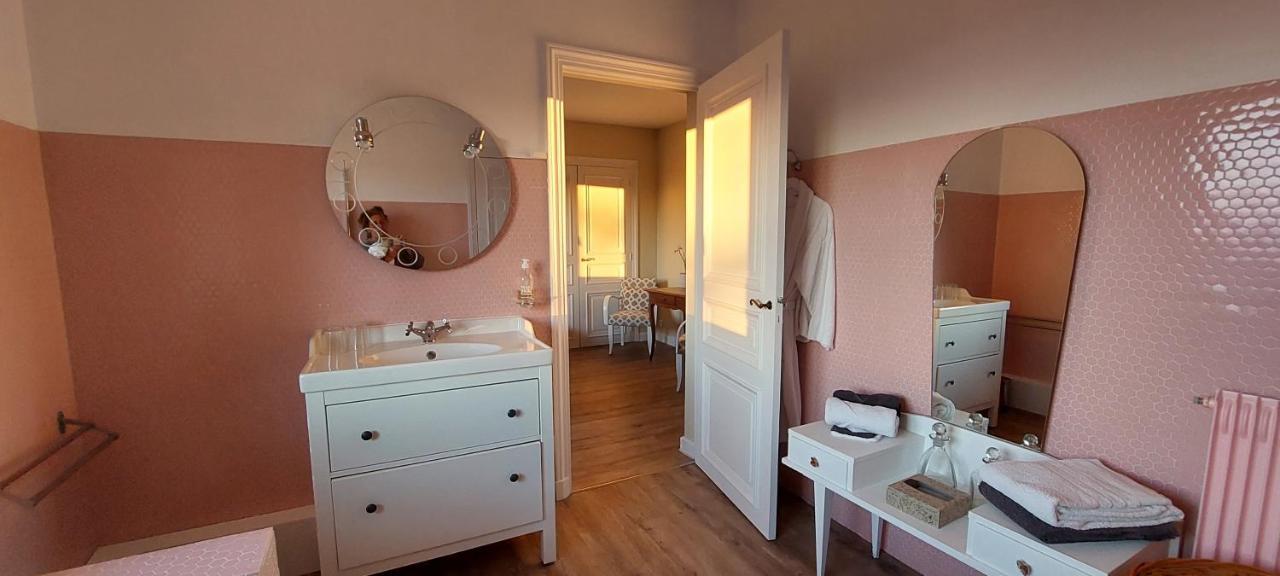 Chambres D'Hotes Le Relais Globe Trotteur Montaigu  Екстериор снимка